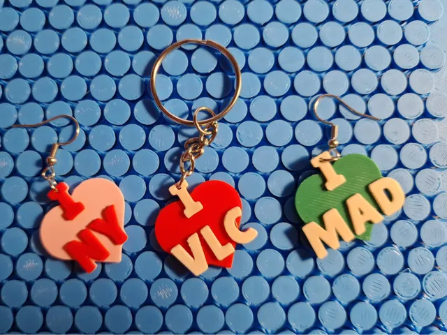 Customizable earrings & keyrings "I Love..."
