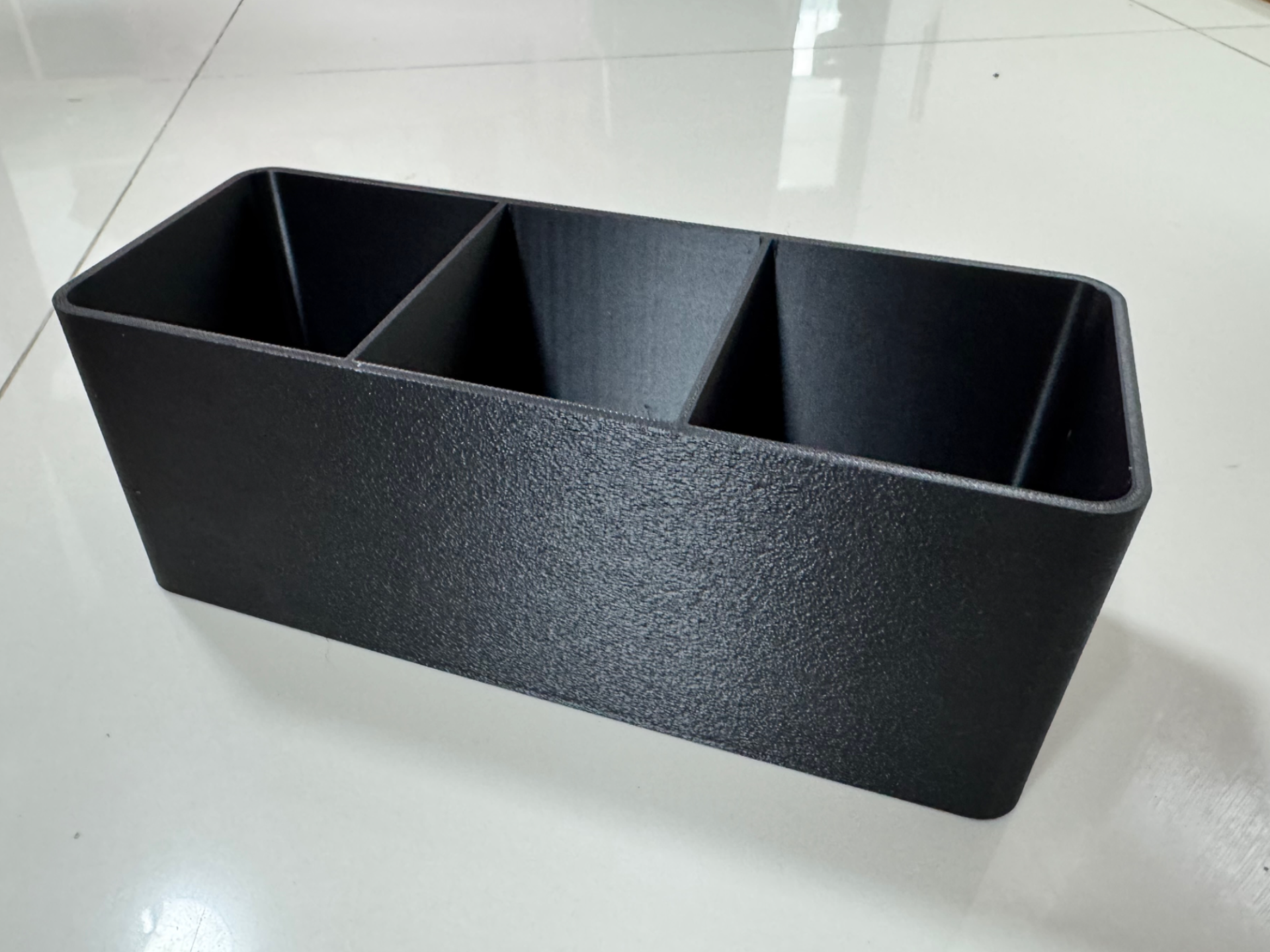 3-Compartment Display Box – Retail Counter & Desk