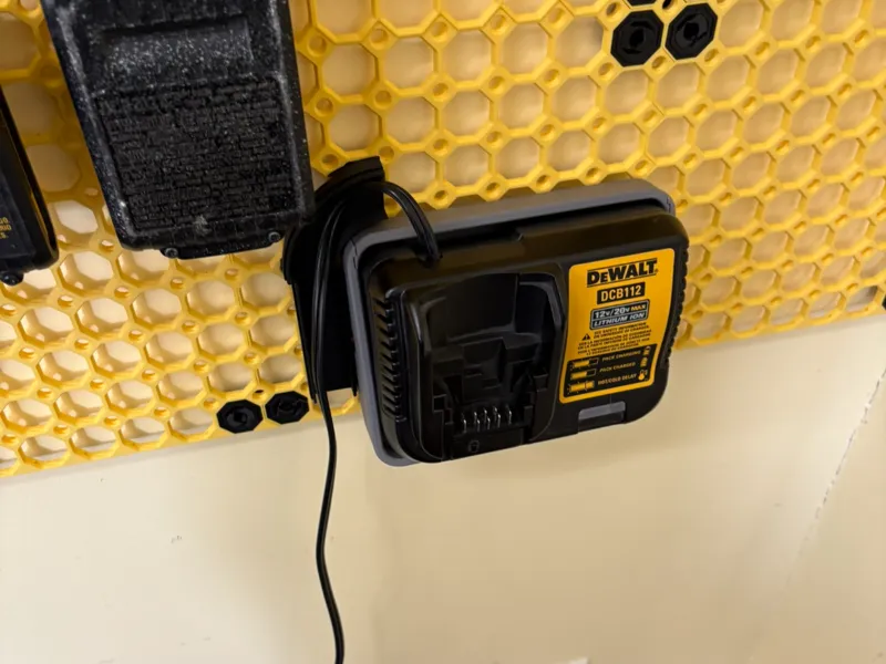 Multiboard Dewalt DCB112 20V Charger Mount