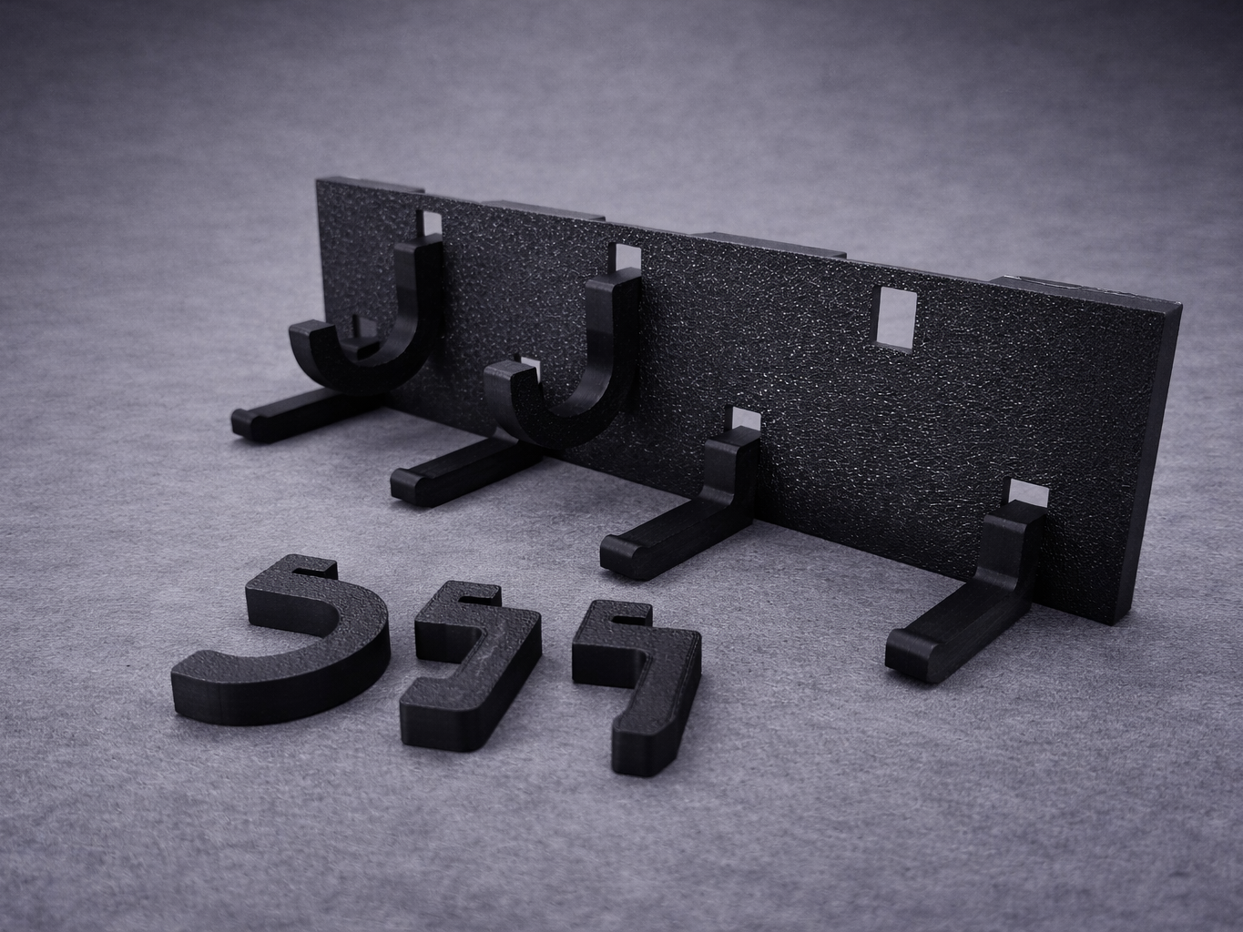 HANGR - Modular Hanging System
