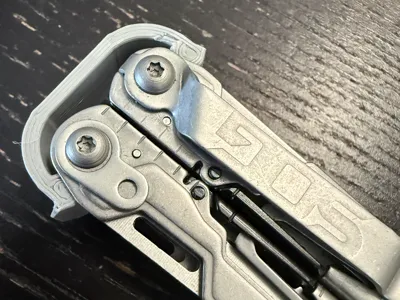 SOG Multi Tool Power Pint Retaining Clip Version 1