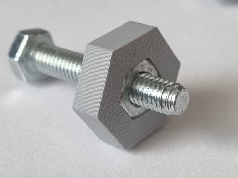 Eccentric nut shower corner