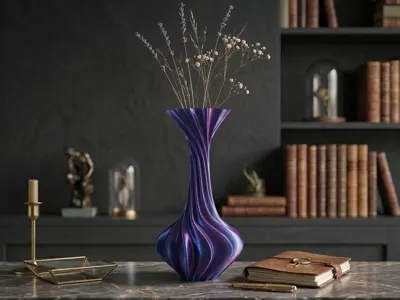 Twisted Corolla Vase