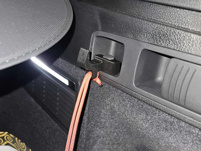 Hook fix for Audi VW Seat Skoda cars