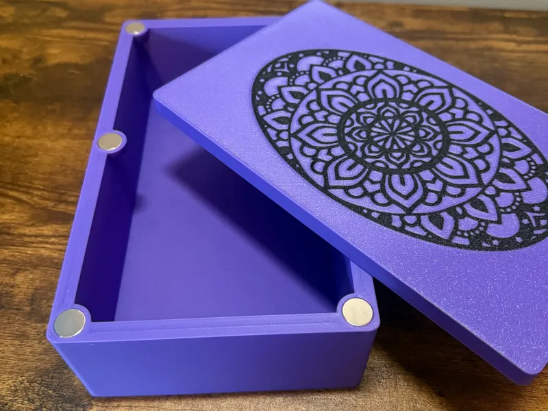 Magnetic storage box with mandala inlay