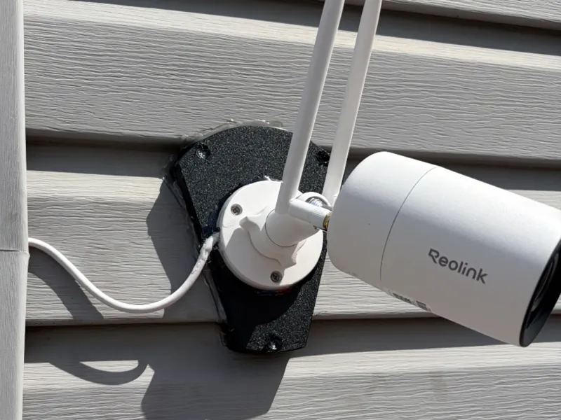 4.5in Dutch Lap Siding Camera Mount - RLC-810WA