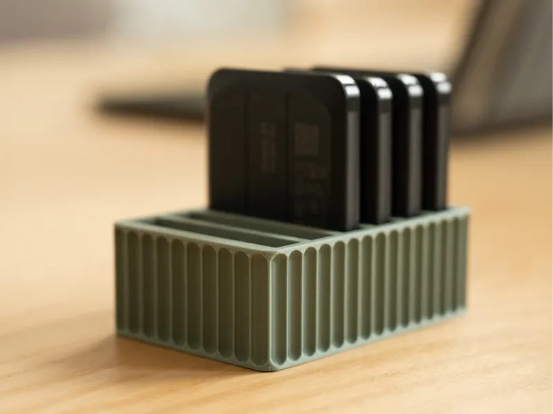 Crucial SSD Desk Case 