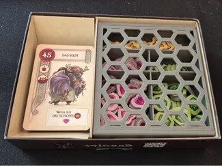 3 Chapters token box