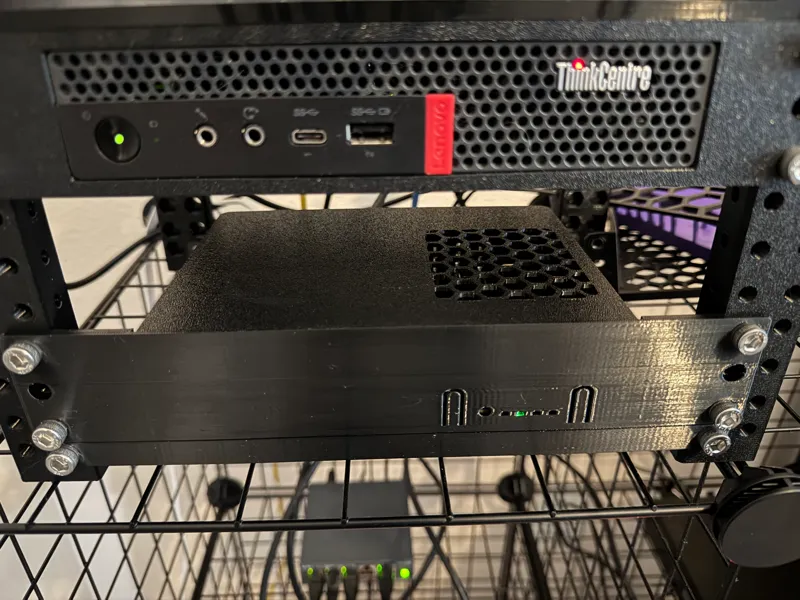 FriendlyElec CM3588 NAS 10 inch rack mounted case