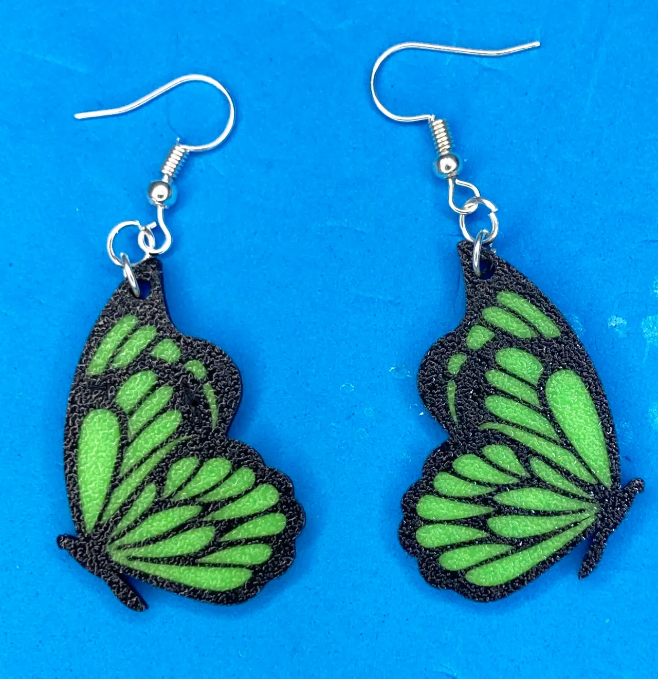 Butterfly earrings / Pendientes Mariposa view 2