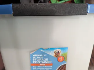 Dogfood Container Latch