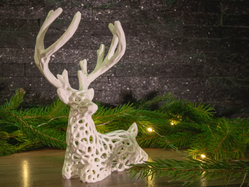 Voronoi Holiday Christmas Deer - Decorative Deer