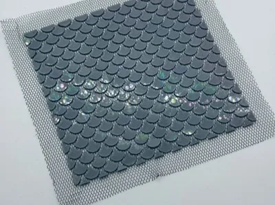 3D-printed textile-like appliqué with mesh