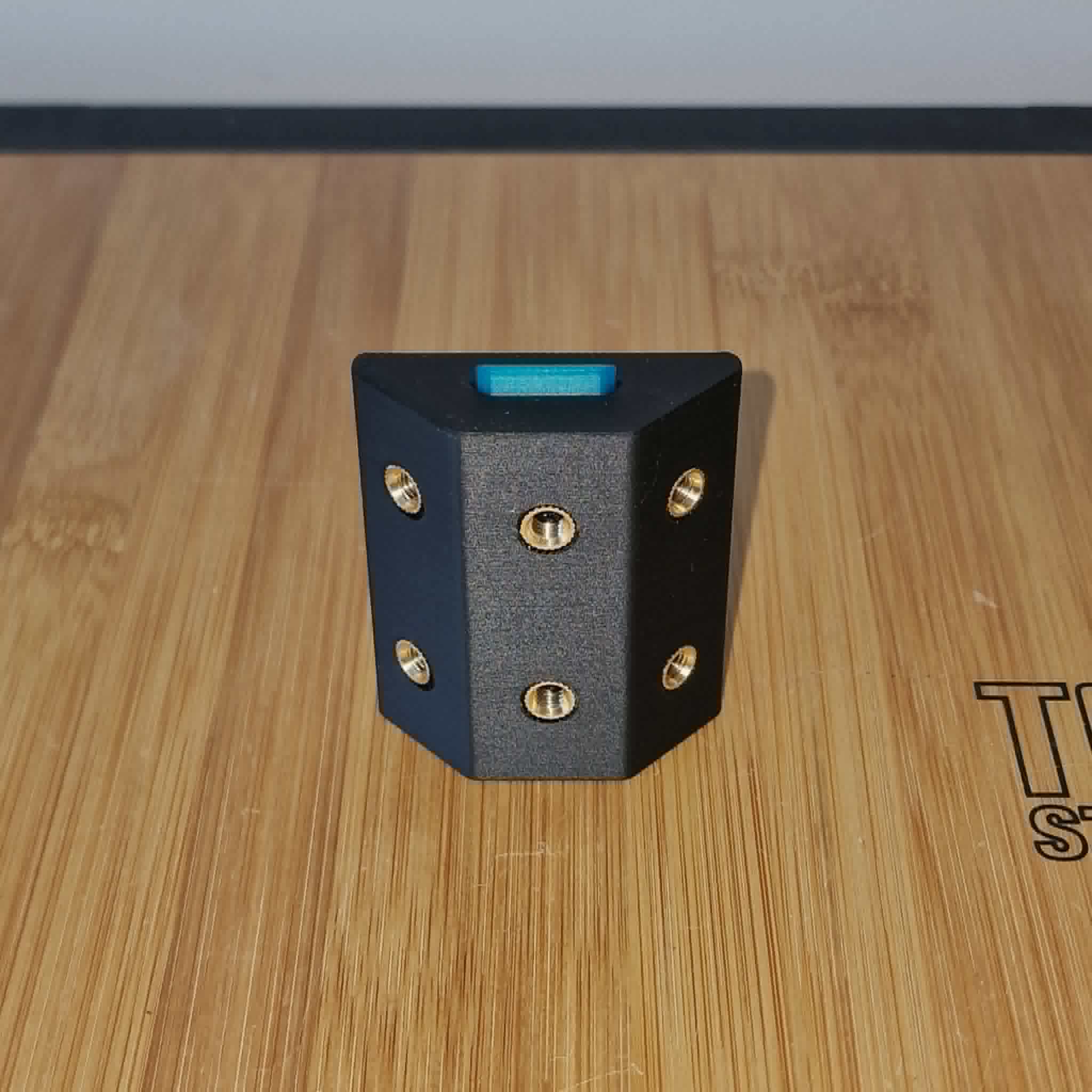 0.15mm layer, 3 walls, 20% infill