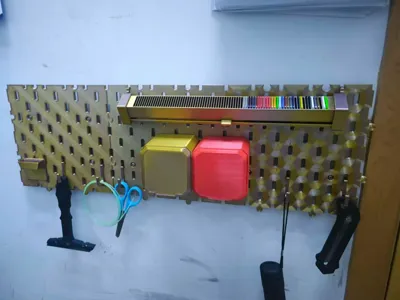 Print in Place Pegboard. Compatible with IKEA Skadis