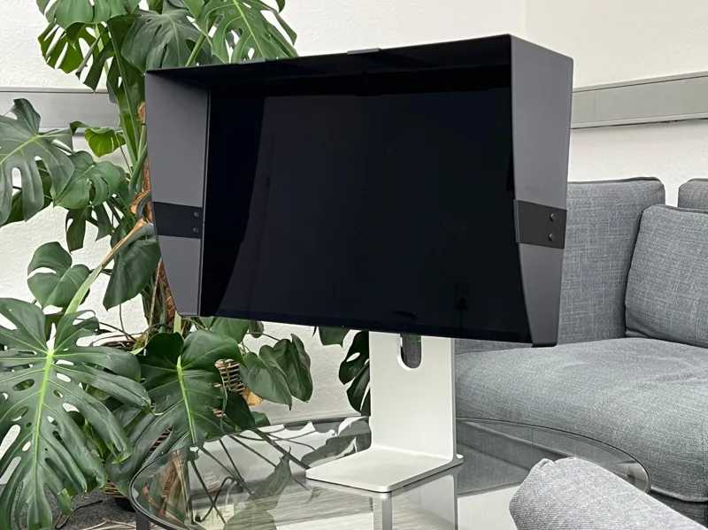 Anti-glare hood for Apple Studio Display
