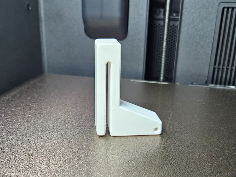 Slim Fence Hook