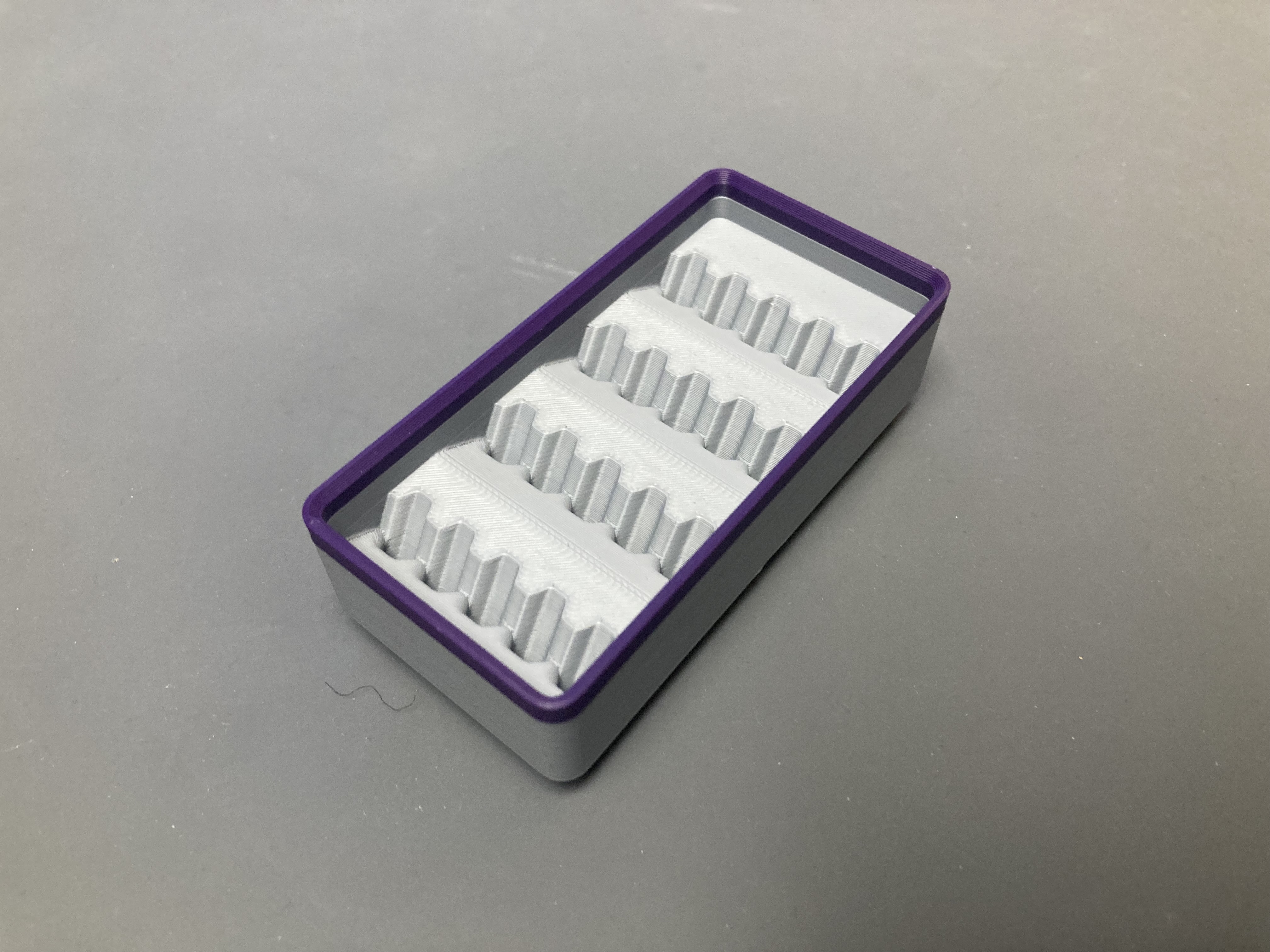 Miniatura 2 do modelo 3D 4mm Bits Gridfinity bin angled