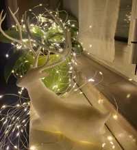 Cerf de Noël assis — photo 1