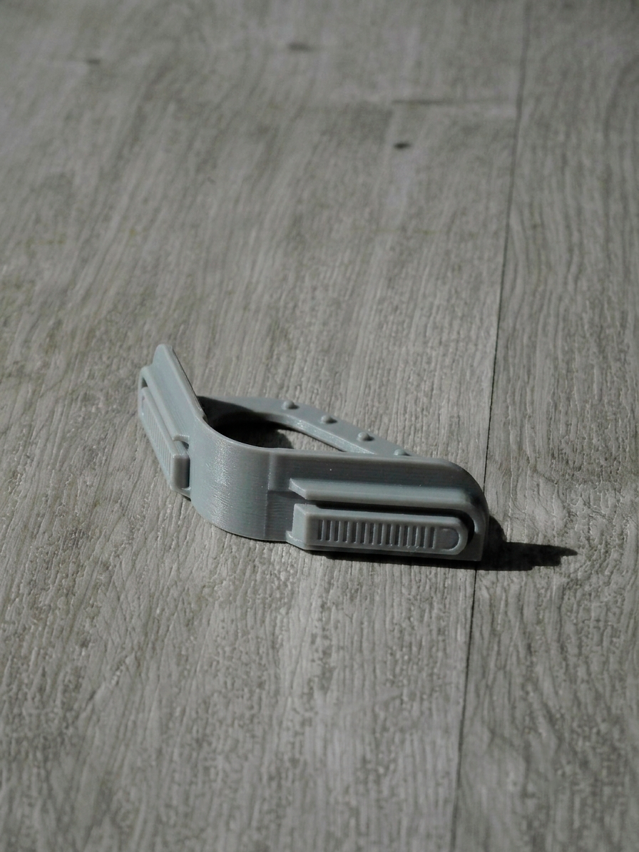 Miniatura 2 do modelo 3D No-Slip Bed Sheet Lock