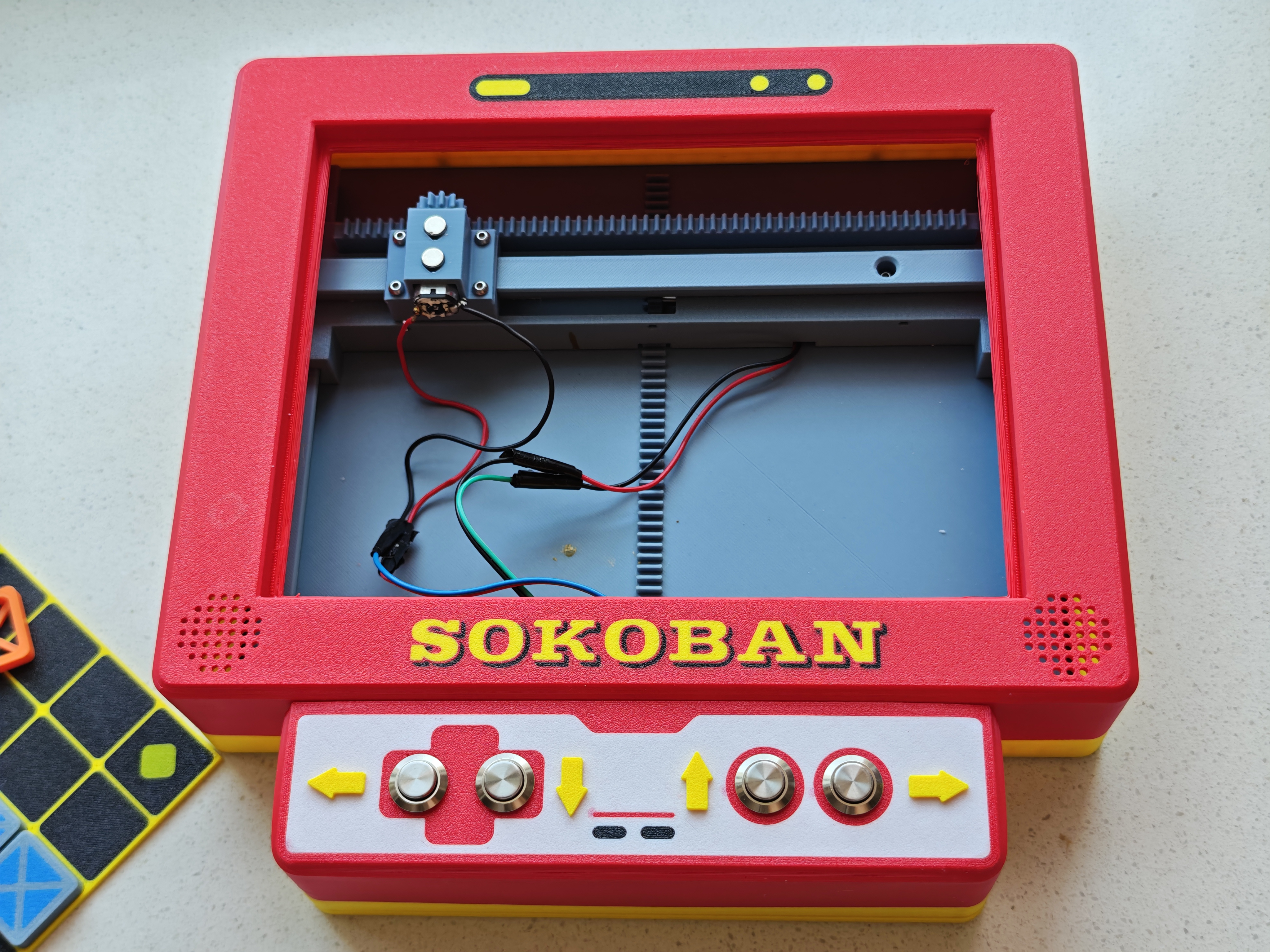 Miniatura 4 do modelo 3D 推箱子游戏机