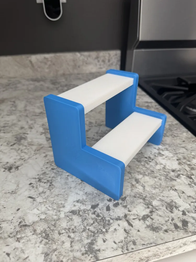 Small Display Shelf - Free 3D Print Model - MakerWorld