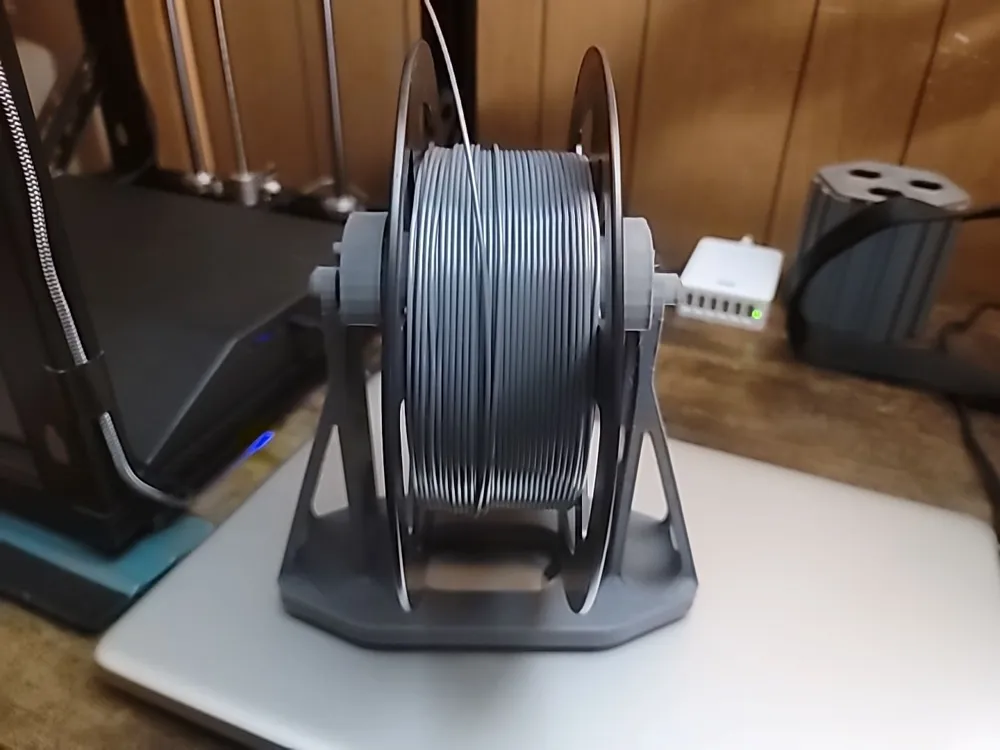 Tabletop Spool Holder by denwagg - MakerWorld