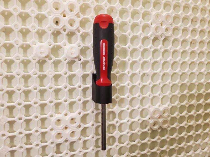 Megapro Ratcheting Screw Driver Multiboard Mount