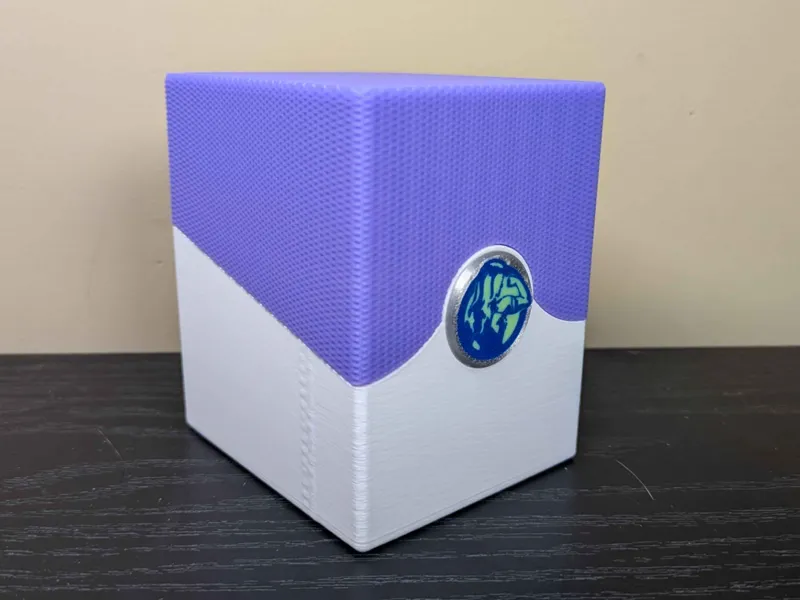 She-Hulk Deck Box - Medallion Series