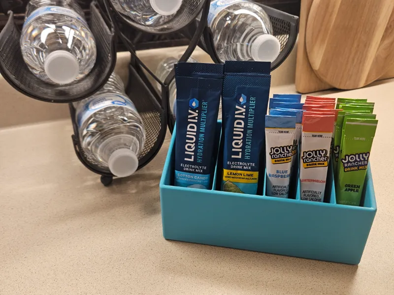 Drink Mix Holder x3 + Liquid IV x2