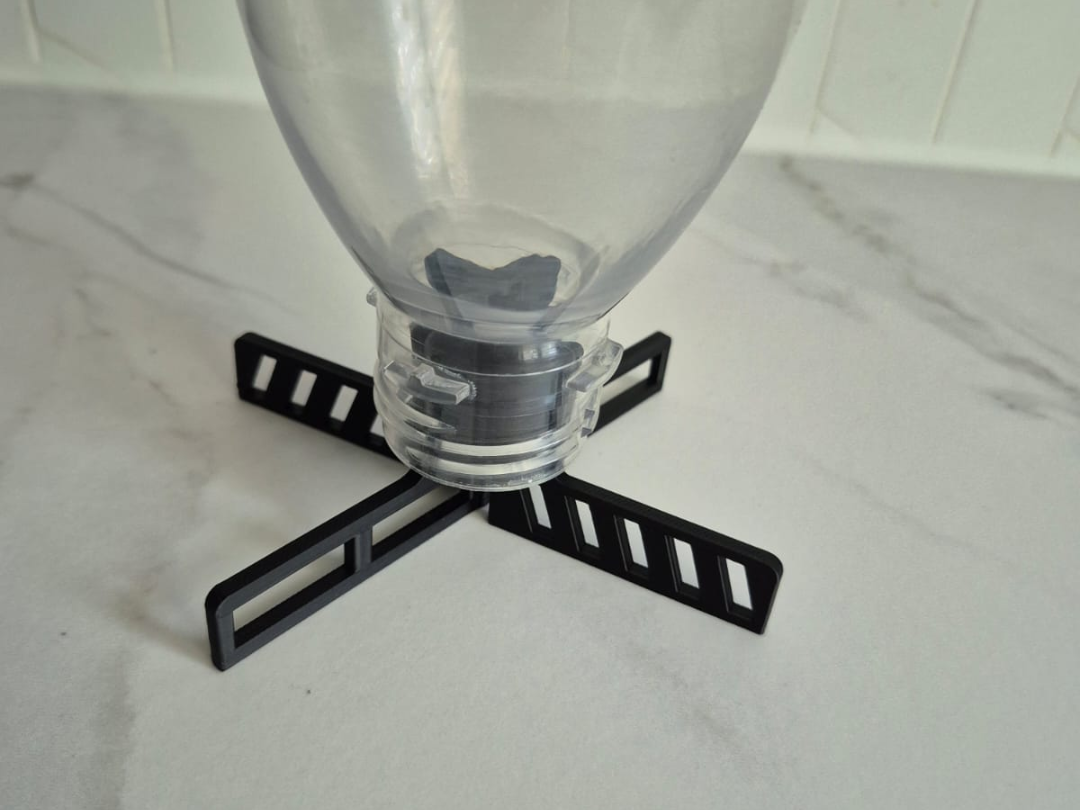 Foldable SodaStream Bottle Stand