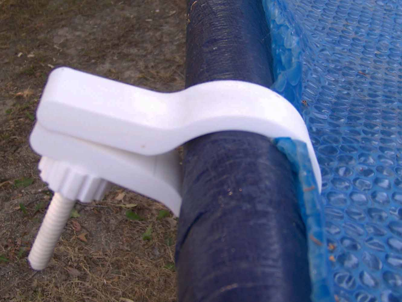 Pince de serrage universelle ou serre-joint 
