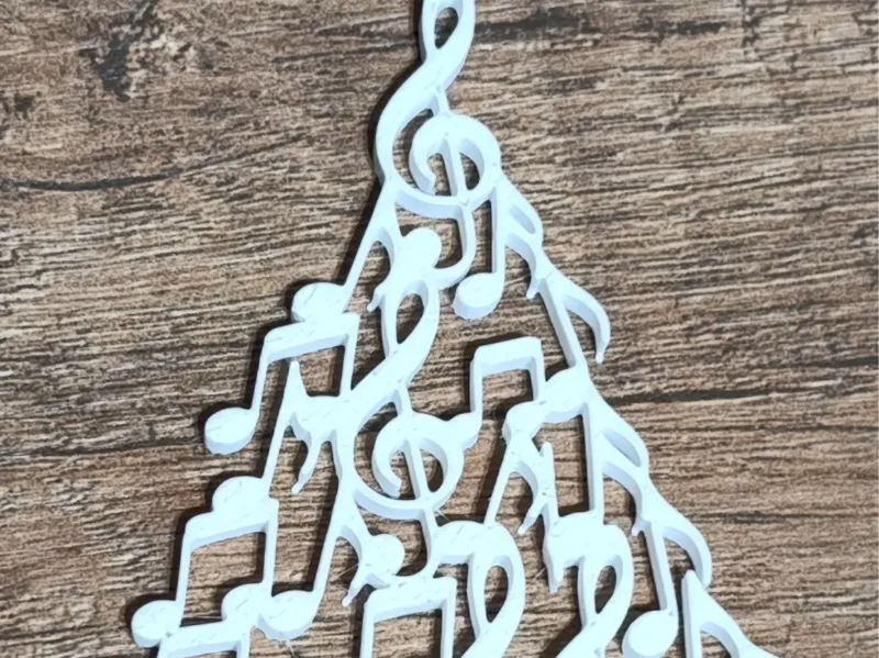 MusicalChristmasTreeOrnament–Notes&Treble Clefs