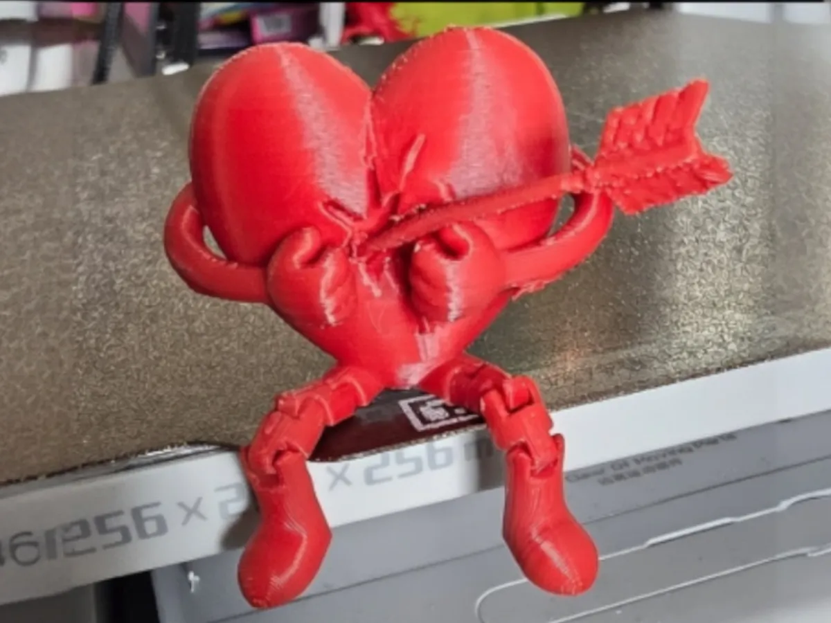 Suffering pierced heart with flexi legs - NOAMS - Free 3D Print Model ...