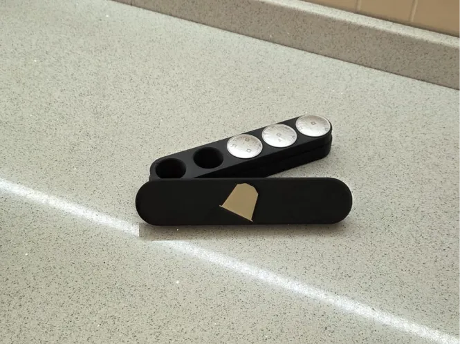 Travel case for Nespresso/compatible capsules