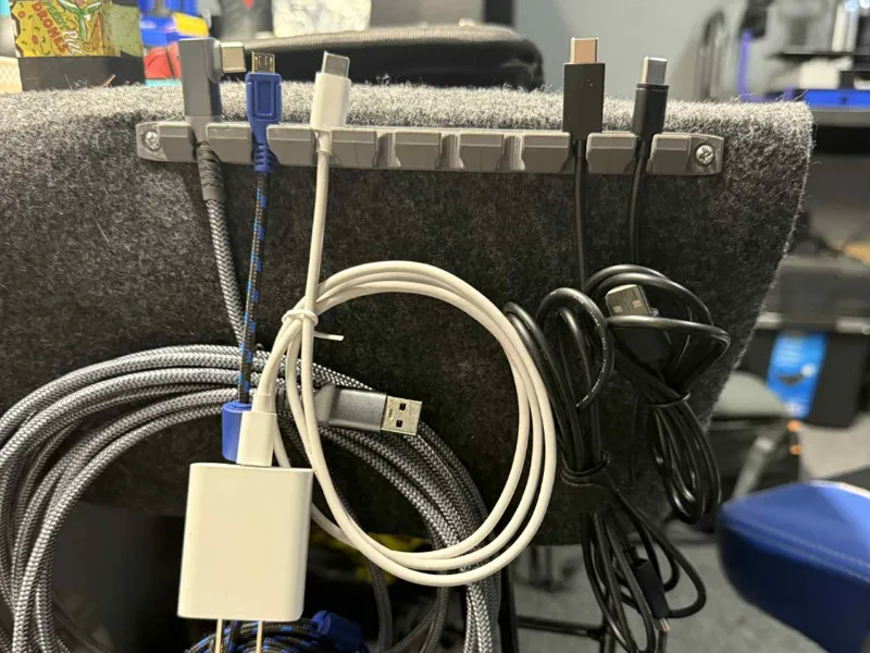 USB Wall Holder Long