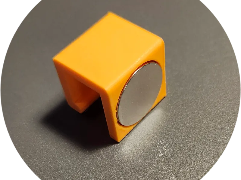 Magnet Suspension clip for swingarm lamp