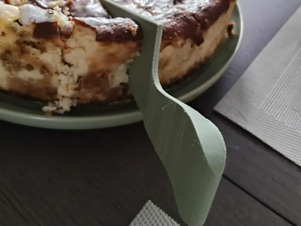 Pelle à gâteau design