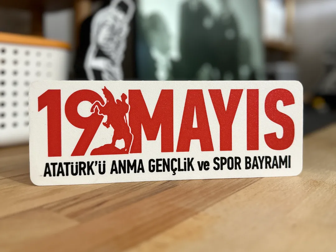 Besonderes Design: 19. Mai Gedenken an Atatürk, Jugend- und Sporttag, dekoratives Schmuckstück