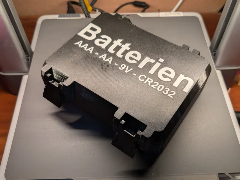 Battery SnapLock Box (AAA, AA, 9V-Block, CR2032)