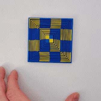 Objeto manipulable: Checkered Illusion Square Fidget (Checkered Flag) — vista de referencia 4