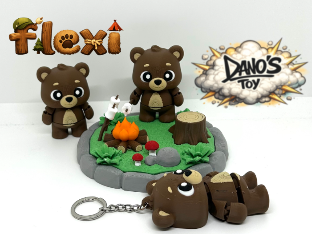 Forest camper Flexi Bear - Diorama Toy - Keychain