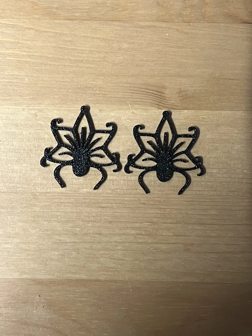 spider earrings view 2