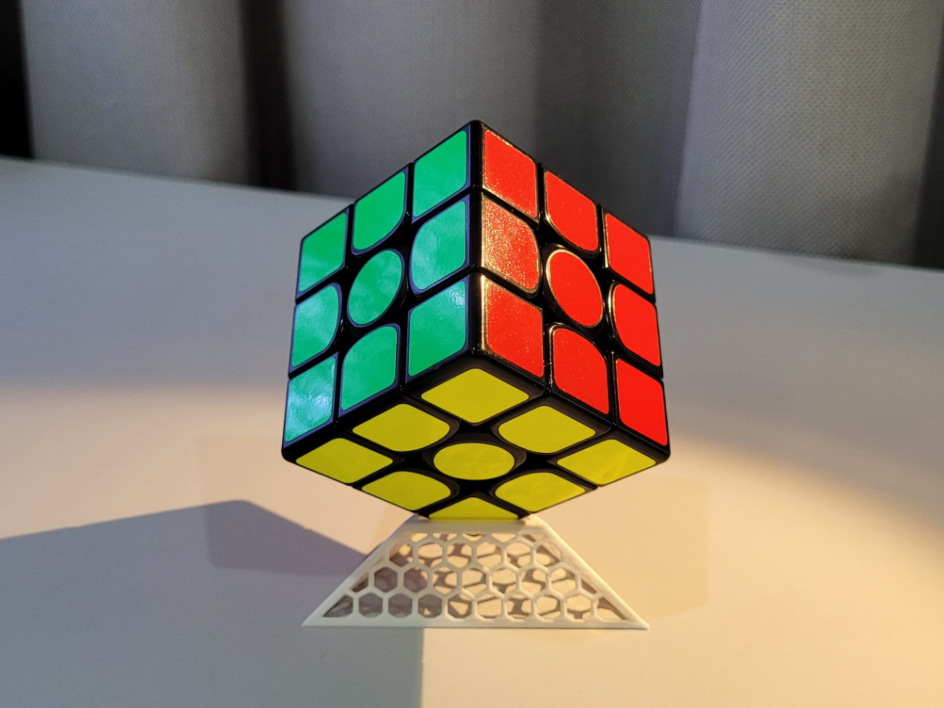 Simple Rubik's Cube Stand