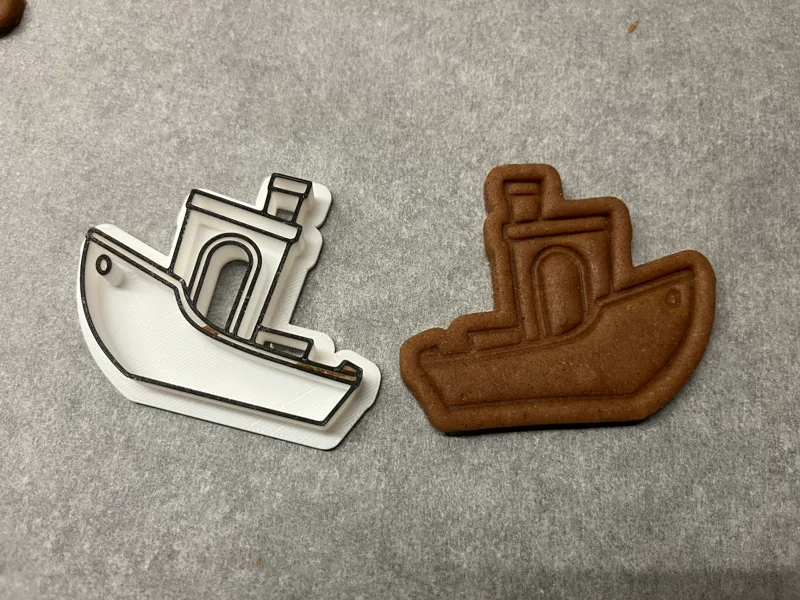 3D Benchy cookie cutter