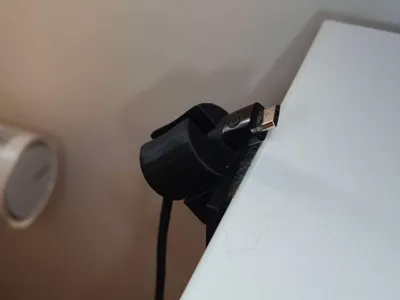 Cable holder