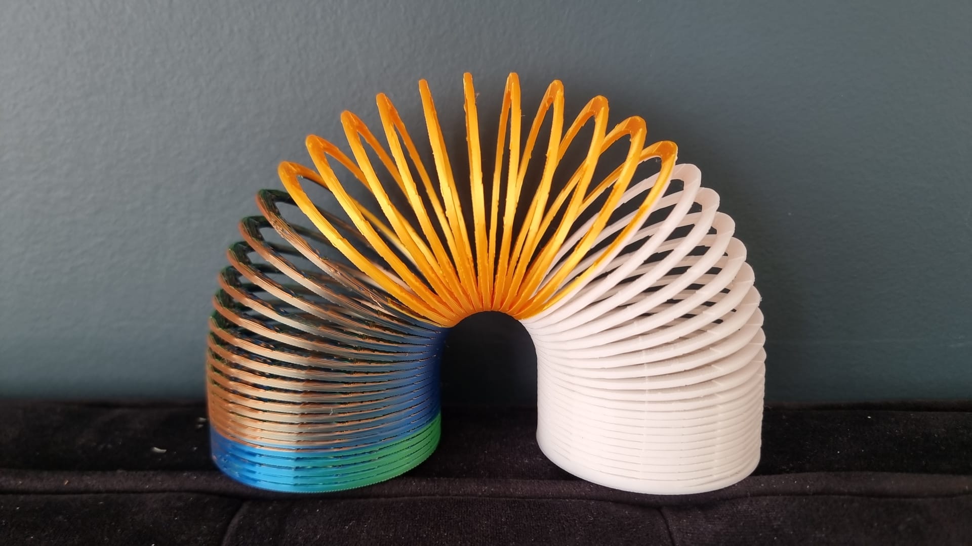 Miniatura 1 do modelo 3D Slinky – Springo