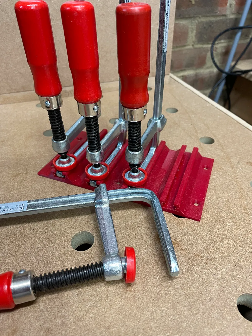 Clamtm Racking T-Track Clamp Rack by Minalll MakerWorld: Download Free 3D Models