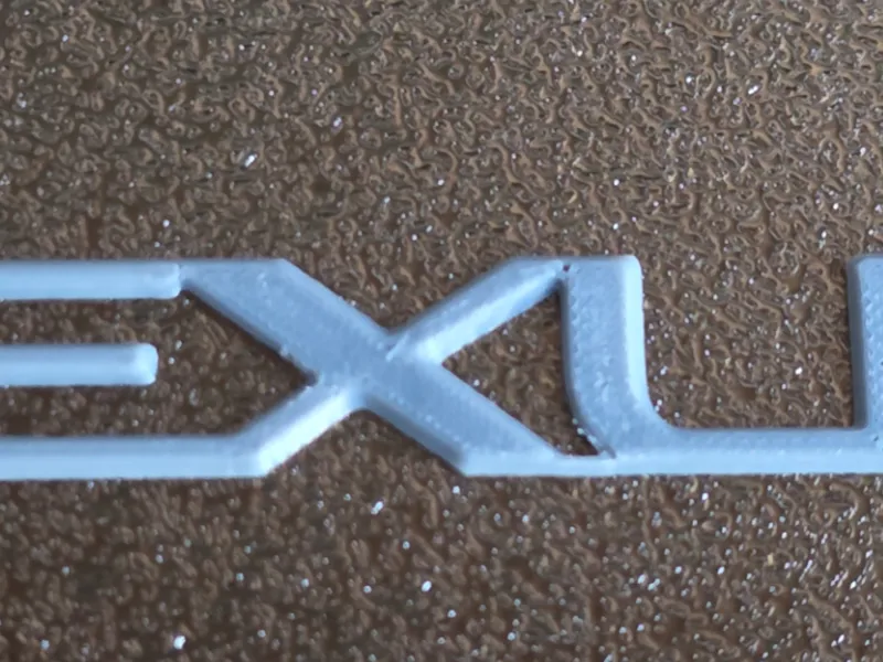Lexus Schrift ähnlich