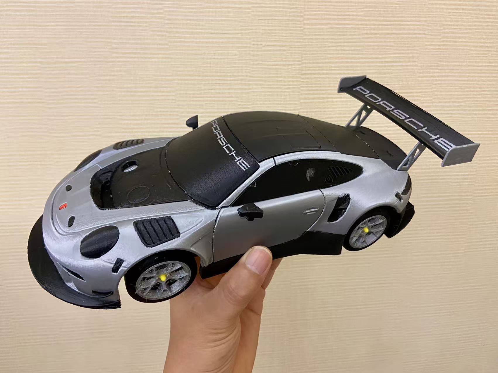 【Porsche】保时捷911 GT3 R系列 18比例车壳&底盘 基础涂装 组装跑车车模 轮胎可动 - 1